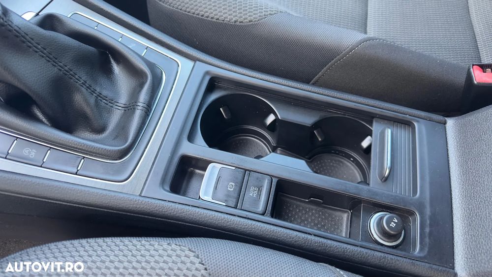 Volkswagen Golf - 15