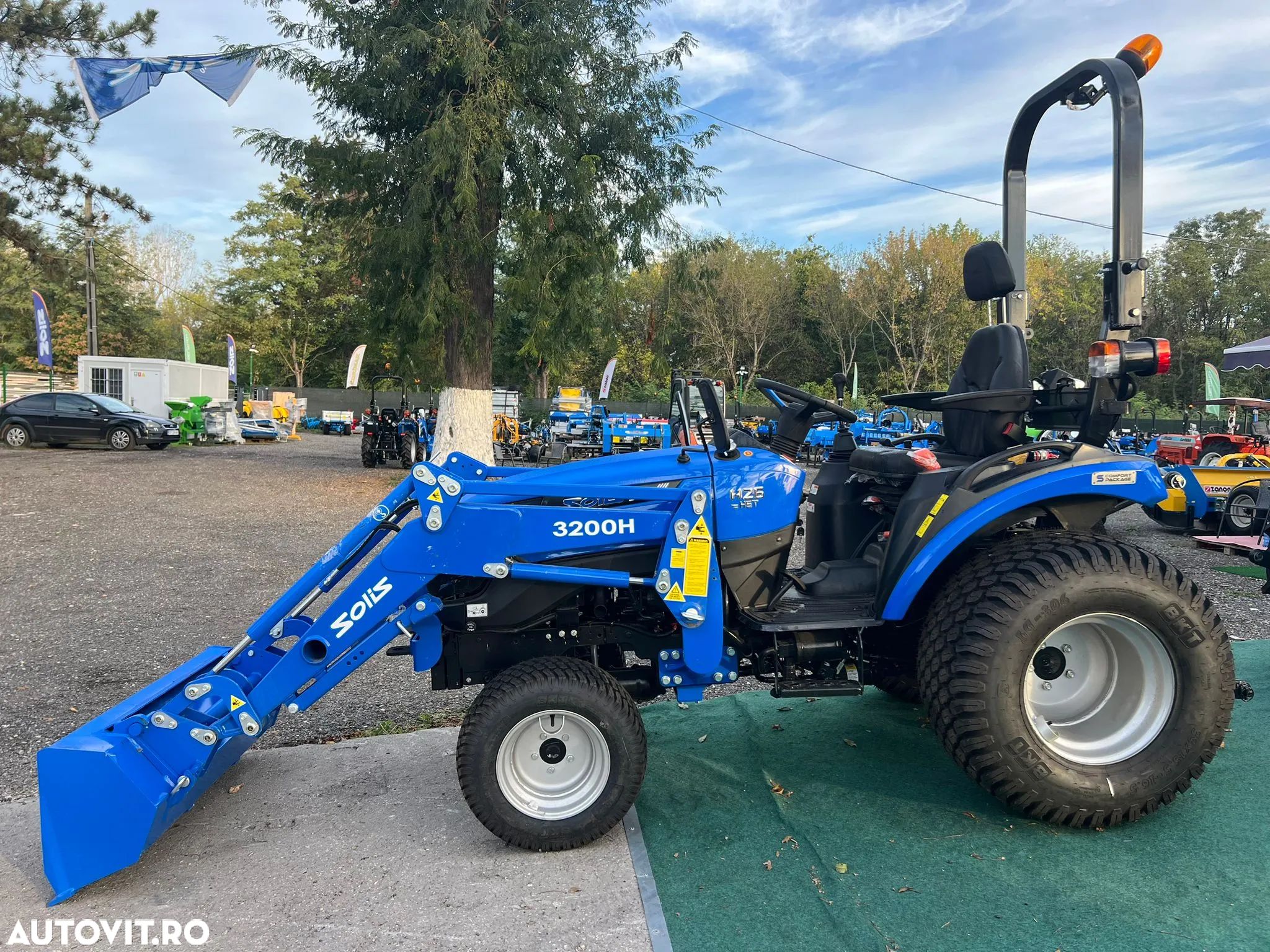 Solis H26 HST cu încărcător frontal - 1