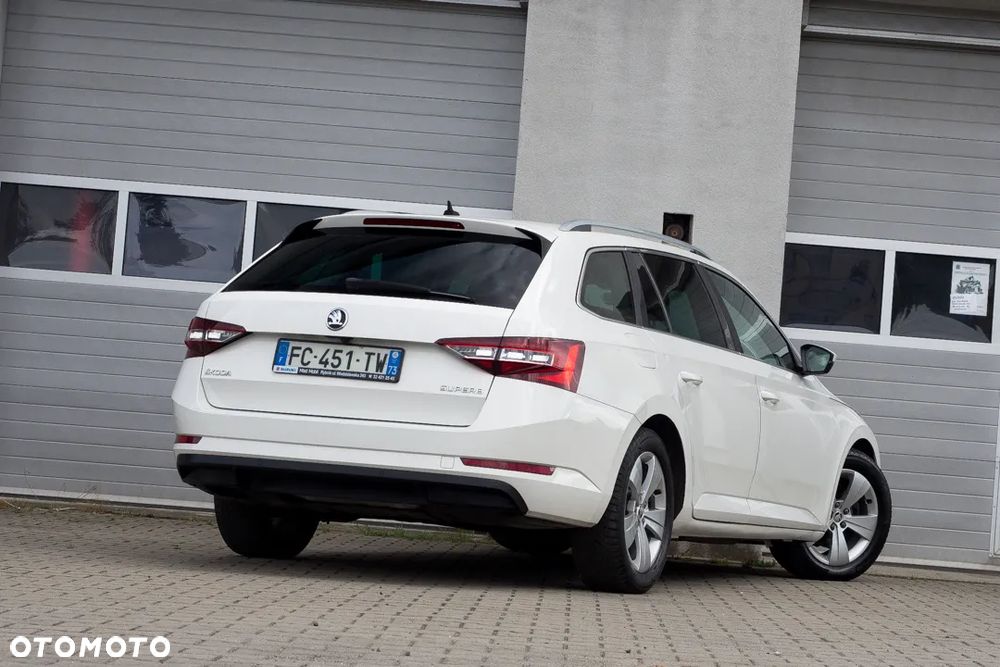 Skoda Superb 1.6 TDI Ambition - 7
