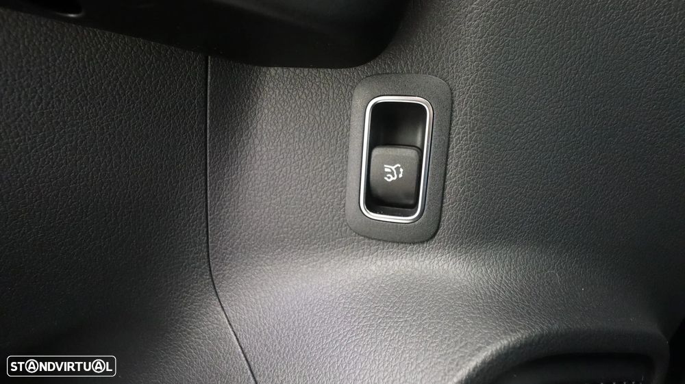 Mercedes-Benz EQB 350 4Matic Progressive - 28