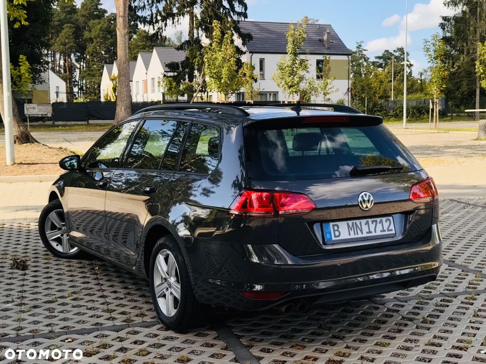 Volkswagen Golf Variant - 25