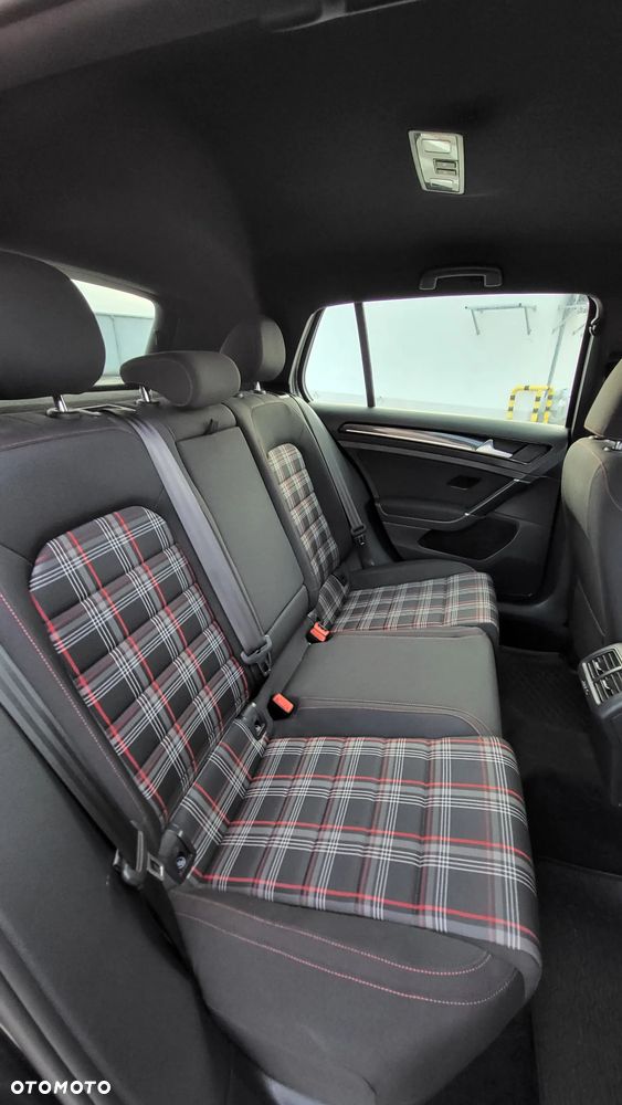 Volkswagen Golf 2.0 TSI BMT GTI Performance DSG - 10