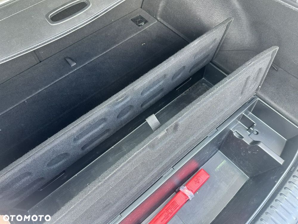 Kia Ceed - 13