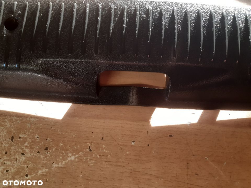 Listwa maskująca bagażnika vw t5 t6 - 2
