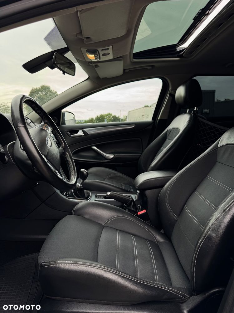 Ford Mondeo - 26