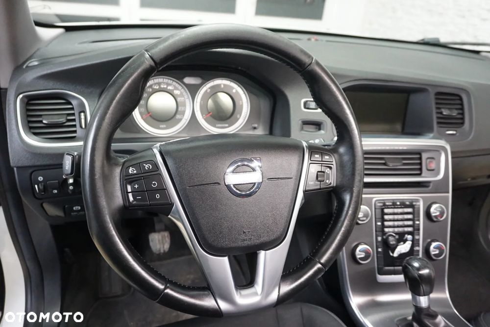 Volvo V60 D3 Momentum - 23