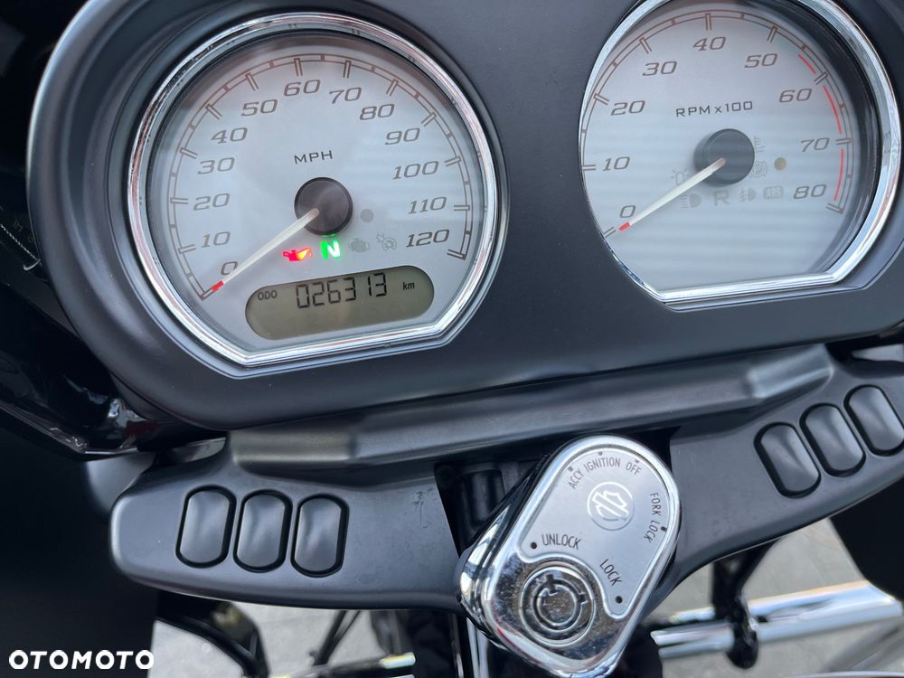 Harley-Davidson Touring Road Glide - 12