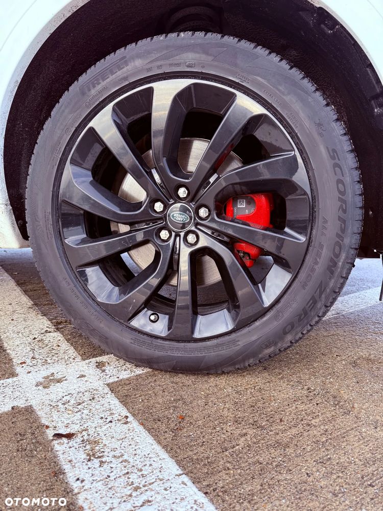 Land Rover Discovery Sport 2.0 P200 mHEV R-Dynamic - 11