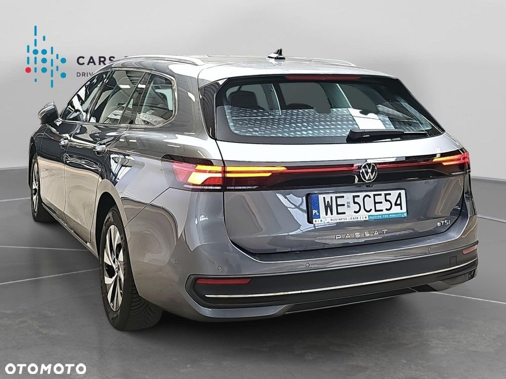 Volkswagen Passat - 29