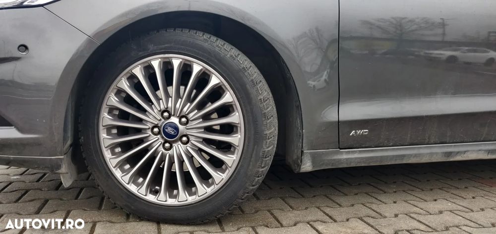 Ford Mondeo 2.0 TDCi Powershift AWD Business - 4