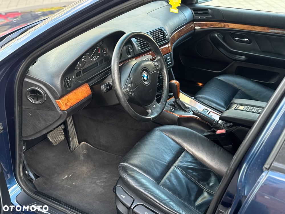 BMW Seria 5 - 21