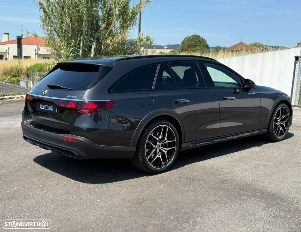 Mercedes-Benz E 300 - 5