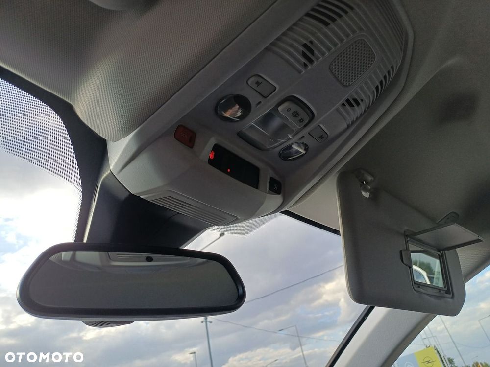 Peugeot 3008 1.2 PureTech Active Pack S&S EAT8 - 25