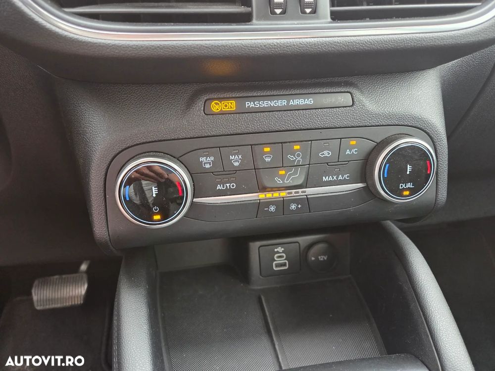 FORD Kuga 2023 — imagine 7
