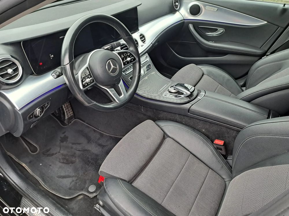 Mercedes-Benz Klasa E 220 d 9G-TRONIC - 8