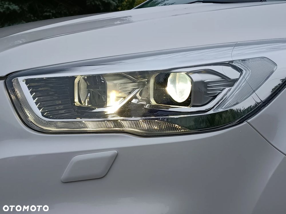 Ford Kuga - 29