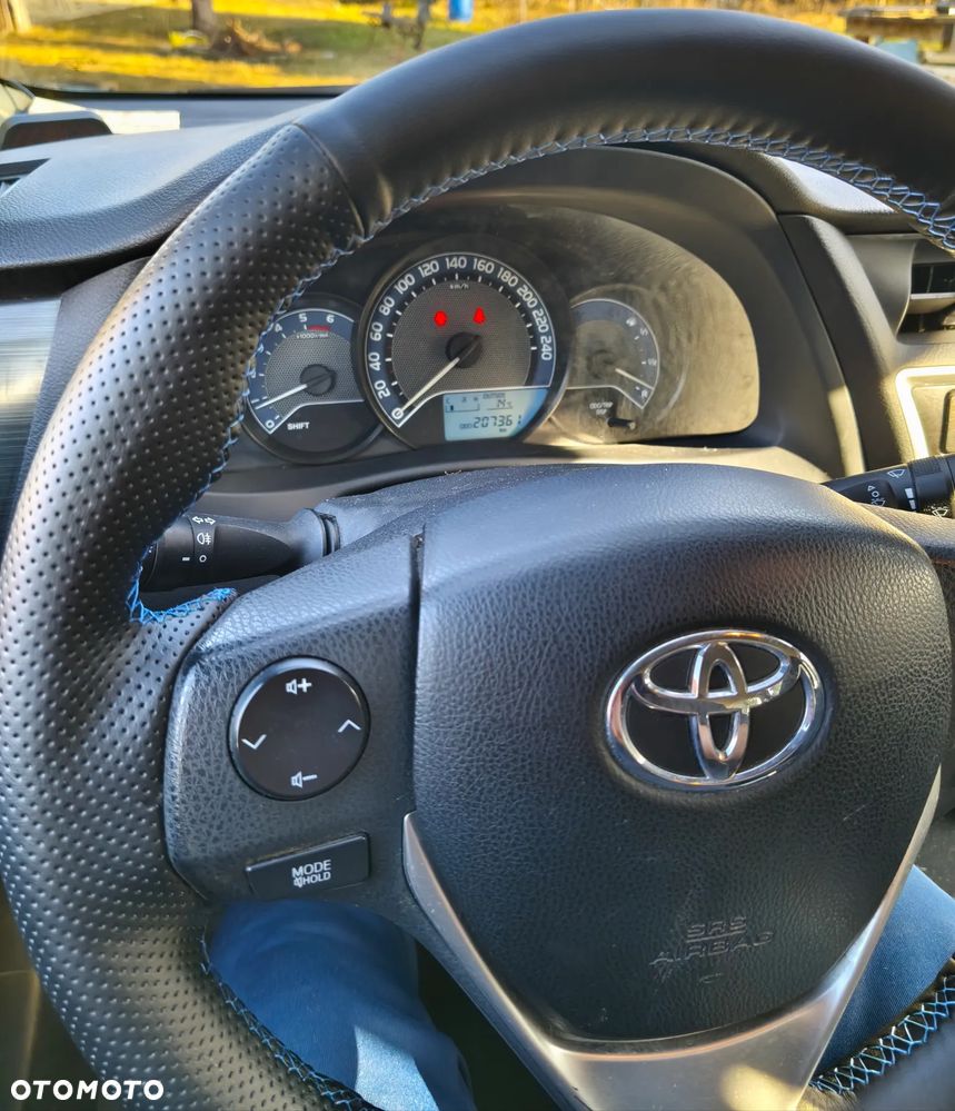 Toyota Auris 1.4 D-4D Active - 4