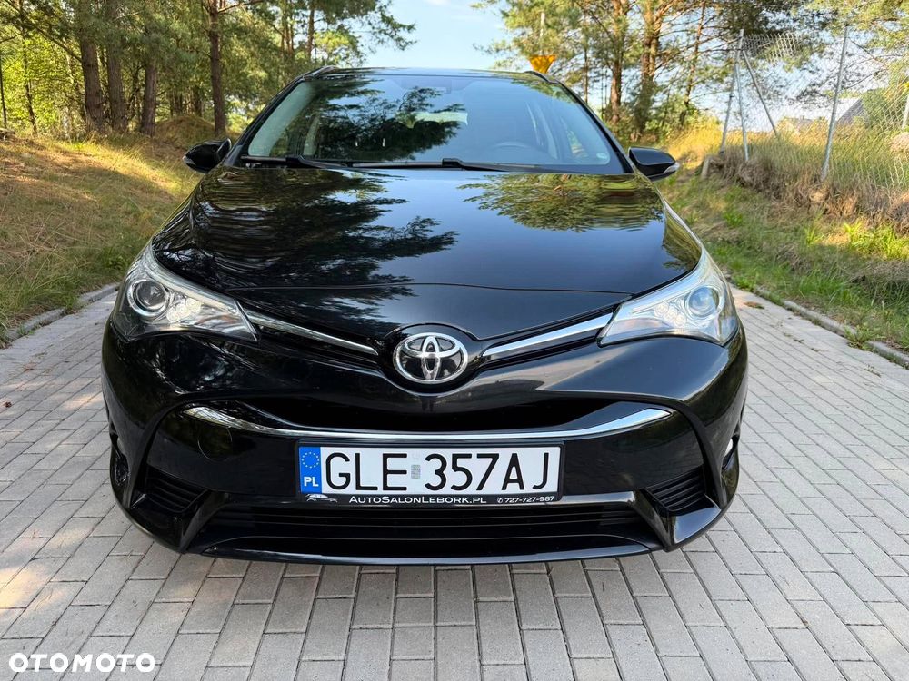 Toyota Avensis 1.8 Premium MS - 10