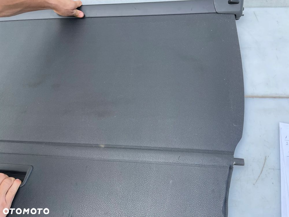 ROLETA BAGAŻNIAK VW PASSAT B6 KOMBI - 1