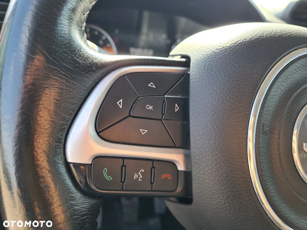 Jeep Renegade - 23