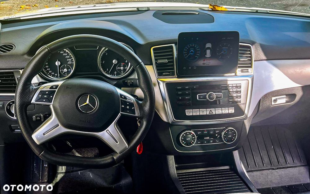 Mercedes-Benz ML 350 BlueTEC 4-Matic - 5