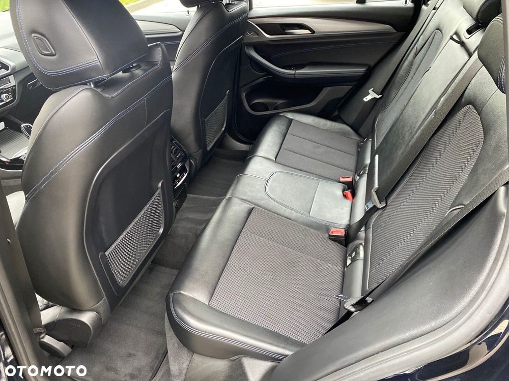 BMW X3 - 11