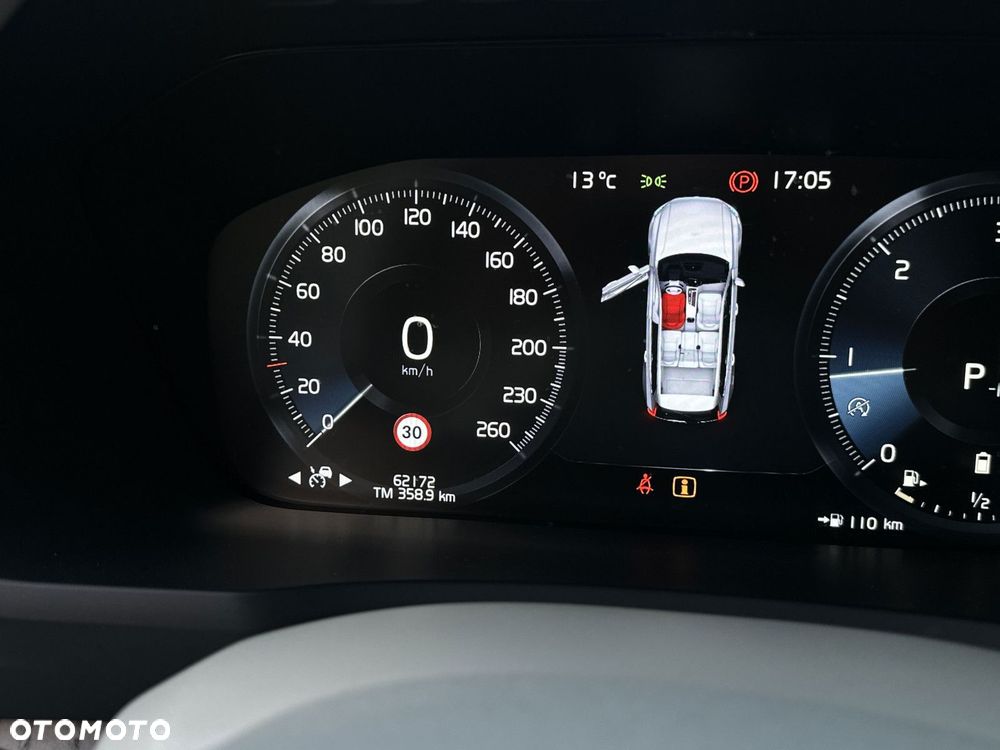 Volvo XC 90 - 23