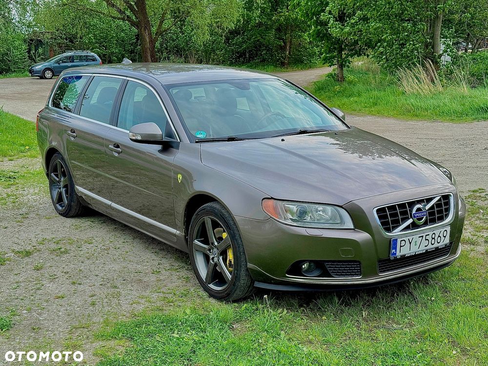 Volvo V70 D5 AWD Summum - 3