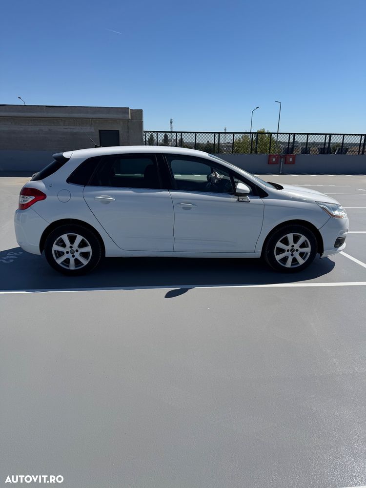 Citroën C4 1.6 HDI 16V X - 4