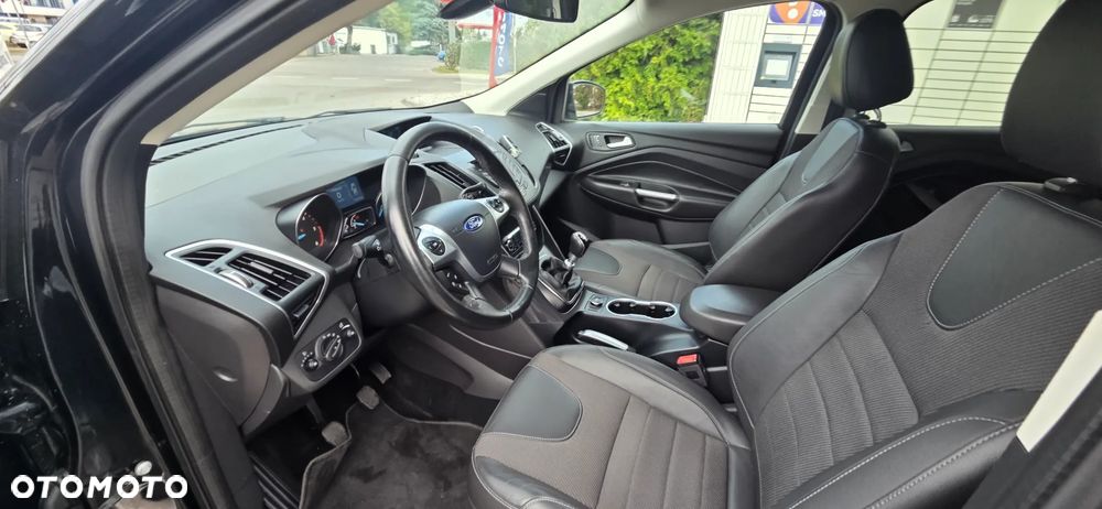 Ford Kuga 2.0 TDCi 2x4 Titanium - 33
