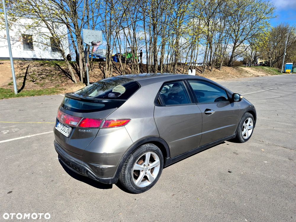 Honda Civic 1.4 Comfort - 8