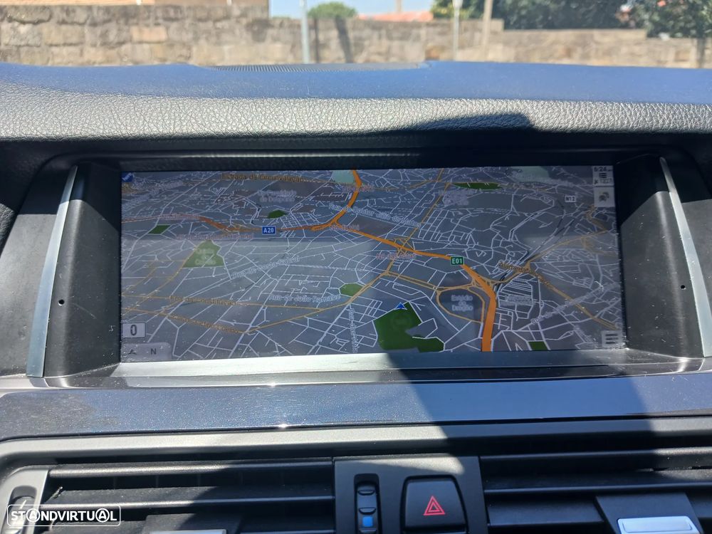 BMW 525 d xDrive Exclusive Auto - 36