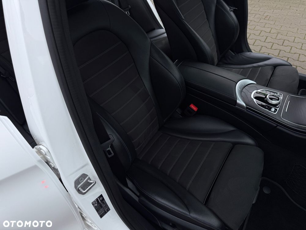 Mercedes-Benz Klasa C 220 d 9G-TRONIC AMG Line - 38