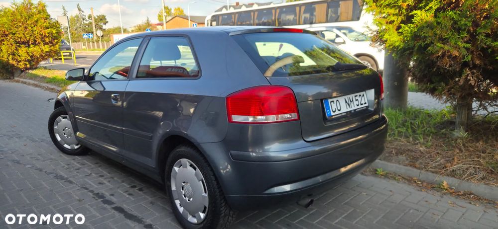Audi A3 3-drzwiowe 1.6 Ambition - 11