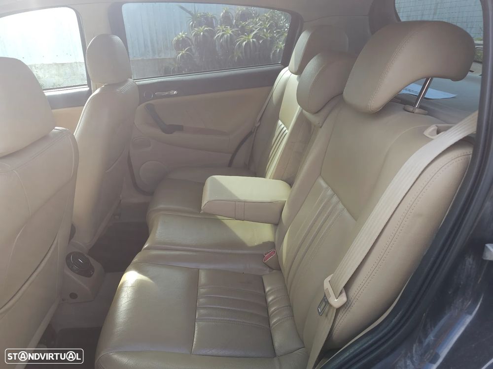 Alfa Romeo 147 1.6 TS Navigator - 28