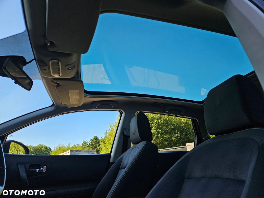 Nissan Qashqai+2 2.0 dCi 4x4 Tekna - 24