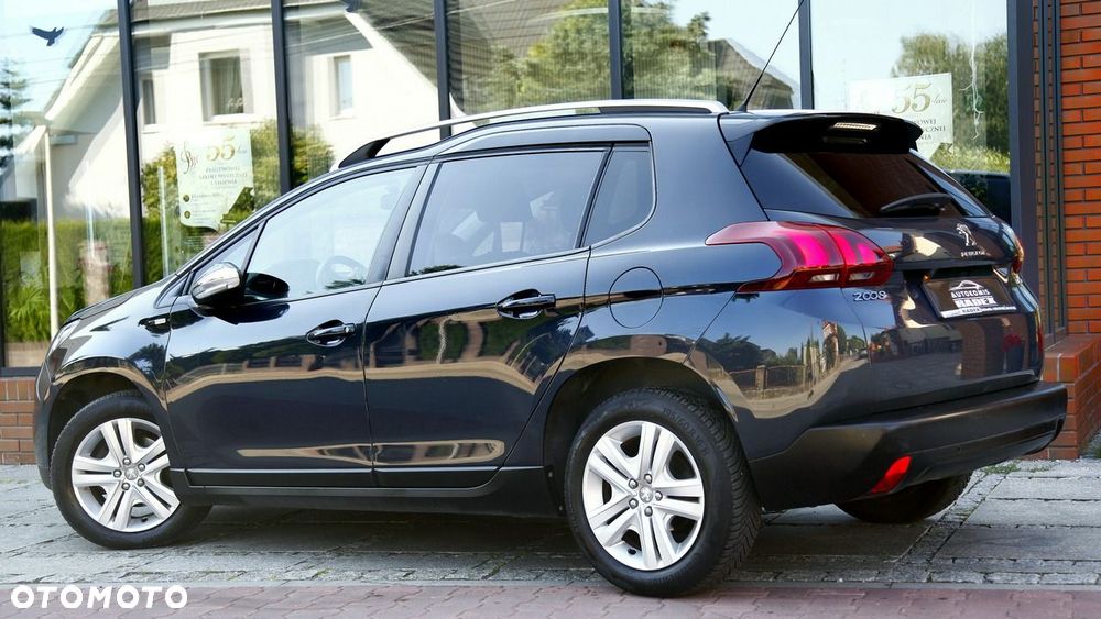 Peugeot 2008 1.2 Pure Tech Style S&S - 9