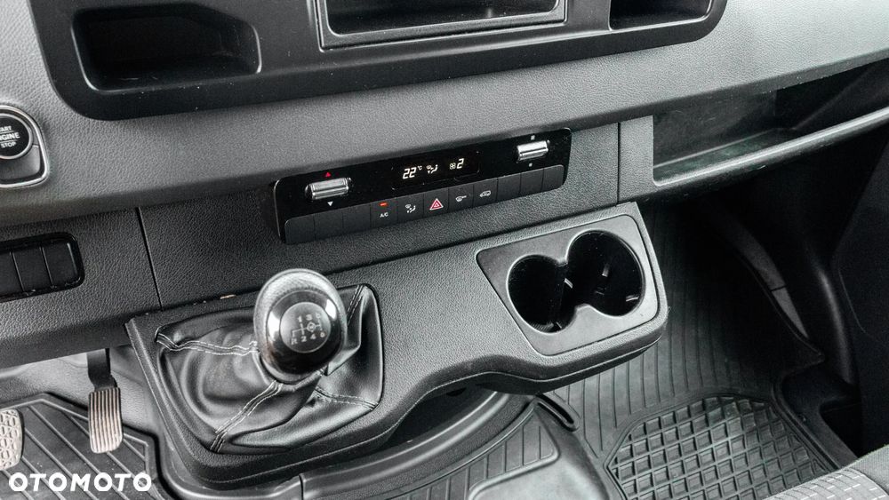 Mercedes-Benz Sprinter - 21
