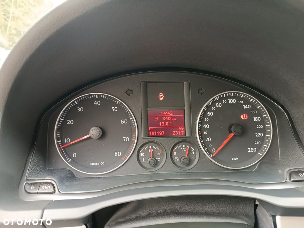 Volkswagen Golf 1.6 Comfortline - 36