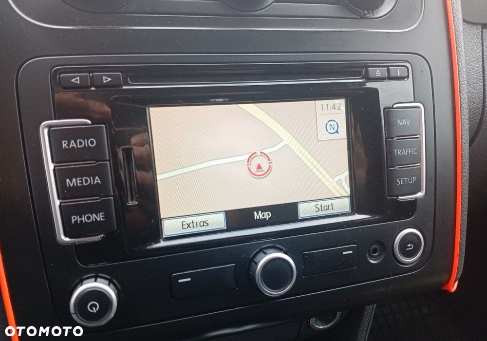 Volkswagen Touran - 31