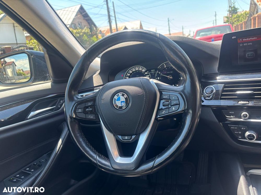 BMW Seria 5 520d xDrive Aut. Sport Line - 12