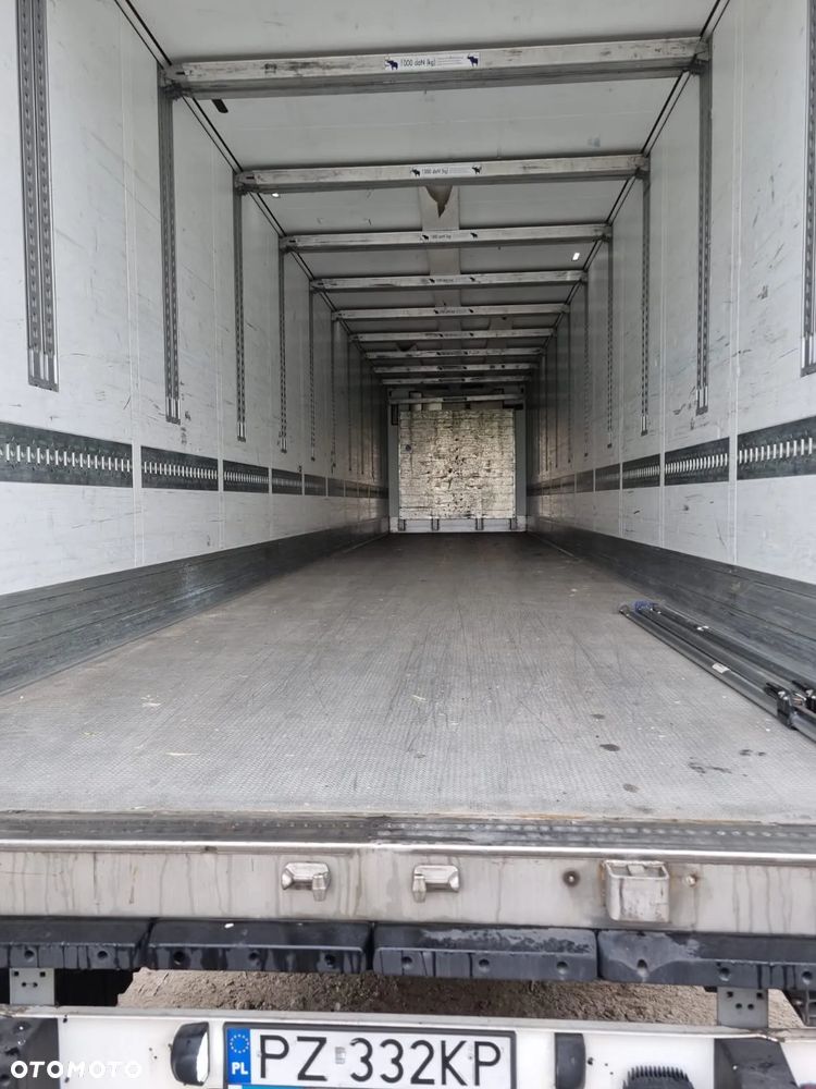 Schmitz Cargobull SKO 24/L - 6