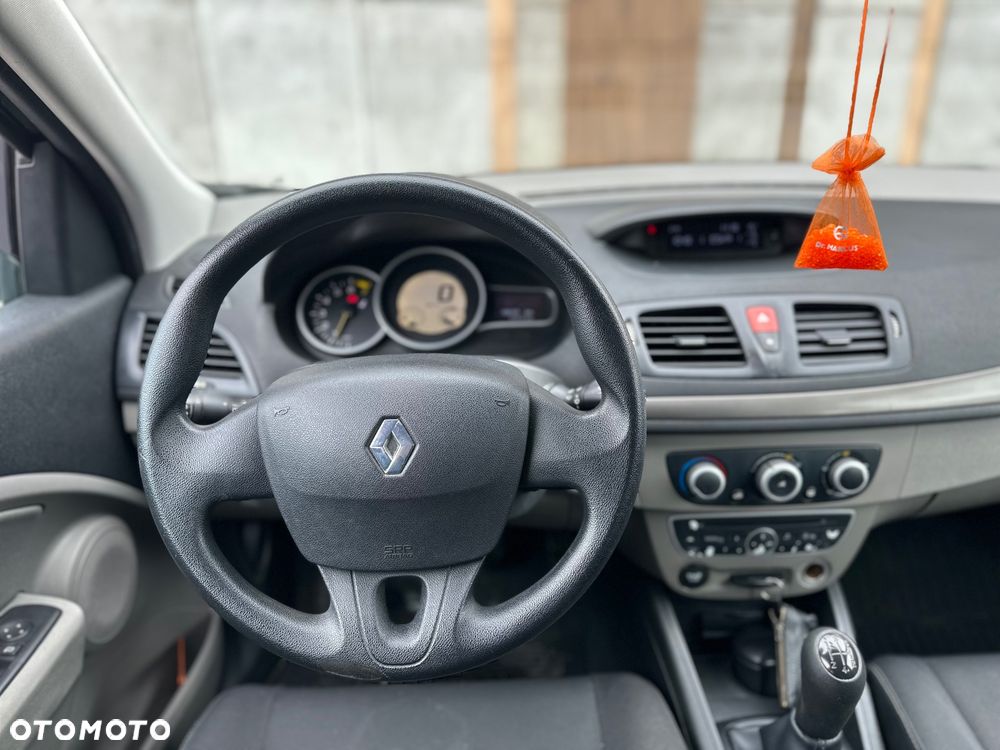 Renault Megane 1.6 16V Expression - 8