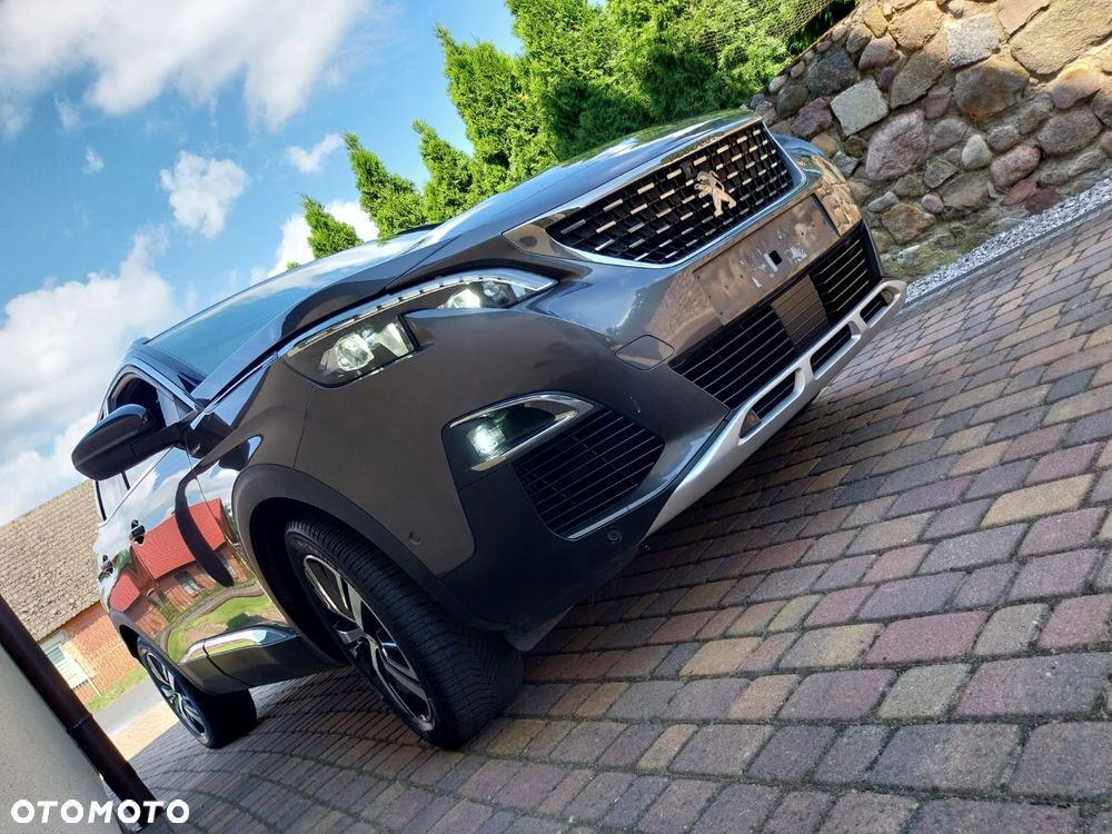 Peugeot 3008 1.2 PureTech GPF Allure S&S - 15