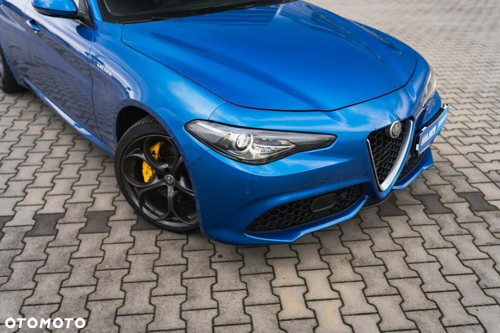 Alfa Romeo Giulia - 8