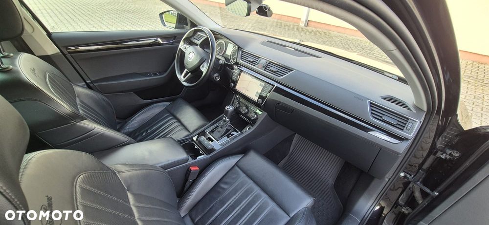 Skoda Superb 2.0 TDI 4x4 L&K DSG - 6