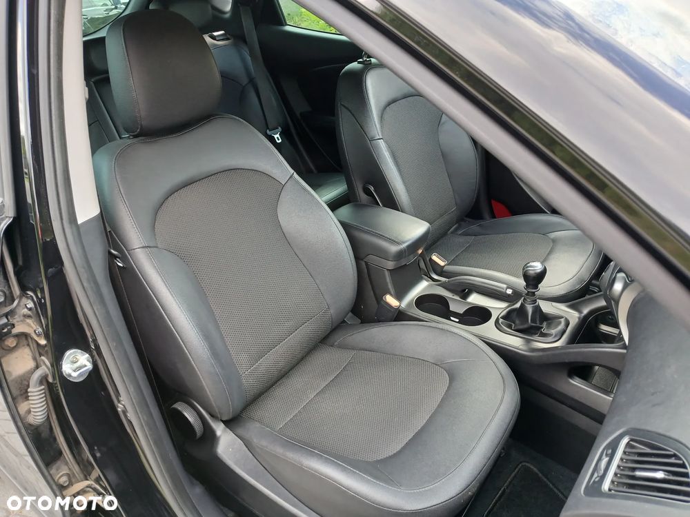 Hyundai ix35 - 22