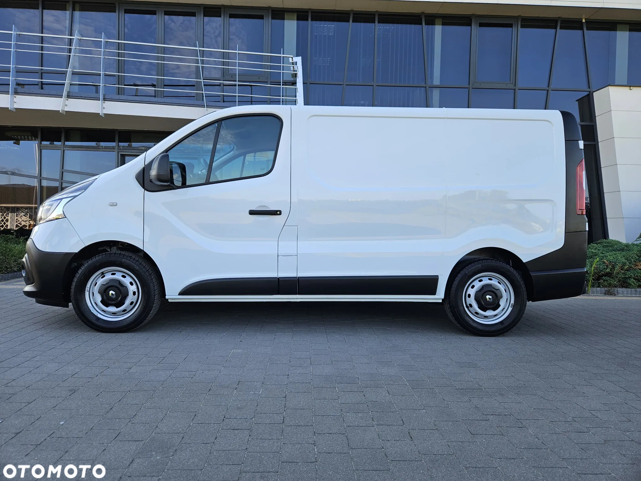 Renault Trafic - 2
