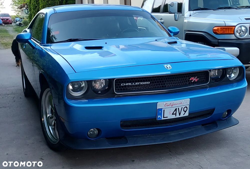 Dodge Challenger - 2