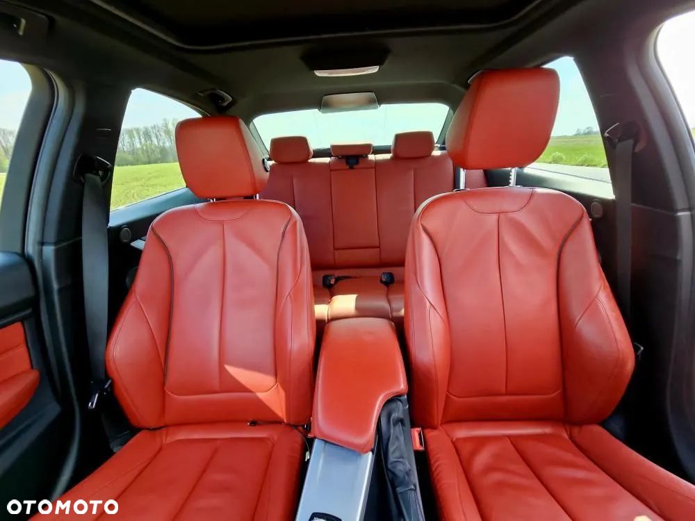 BMW Seria 3 335i xDrive Sport-Aut Sport Line - 17